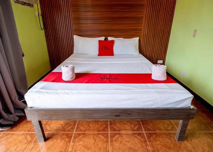 Hotel Reddoorz At Maribago Seaview 2*