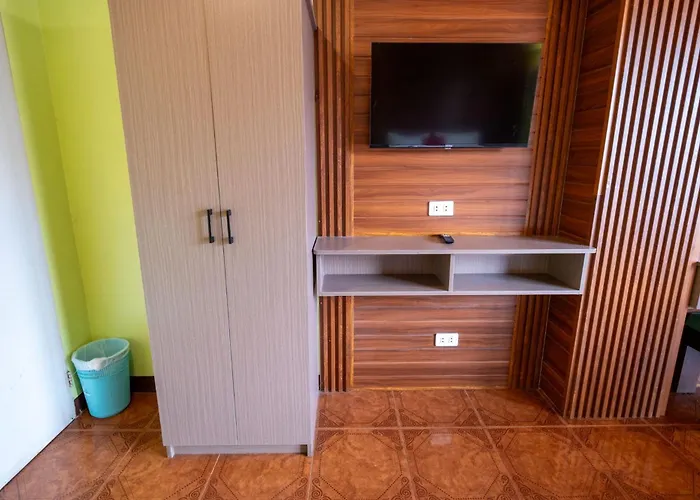 Reddoorz At Maribago Seaview Lapu-Lapu City
